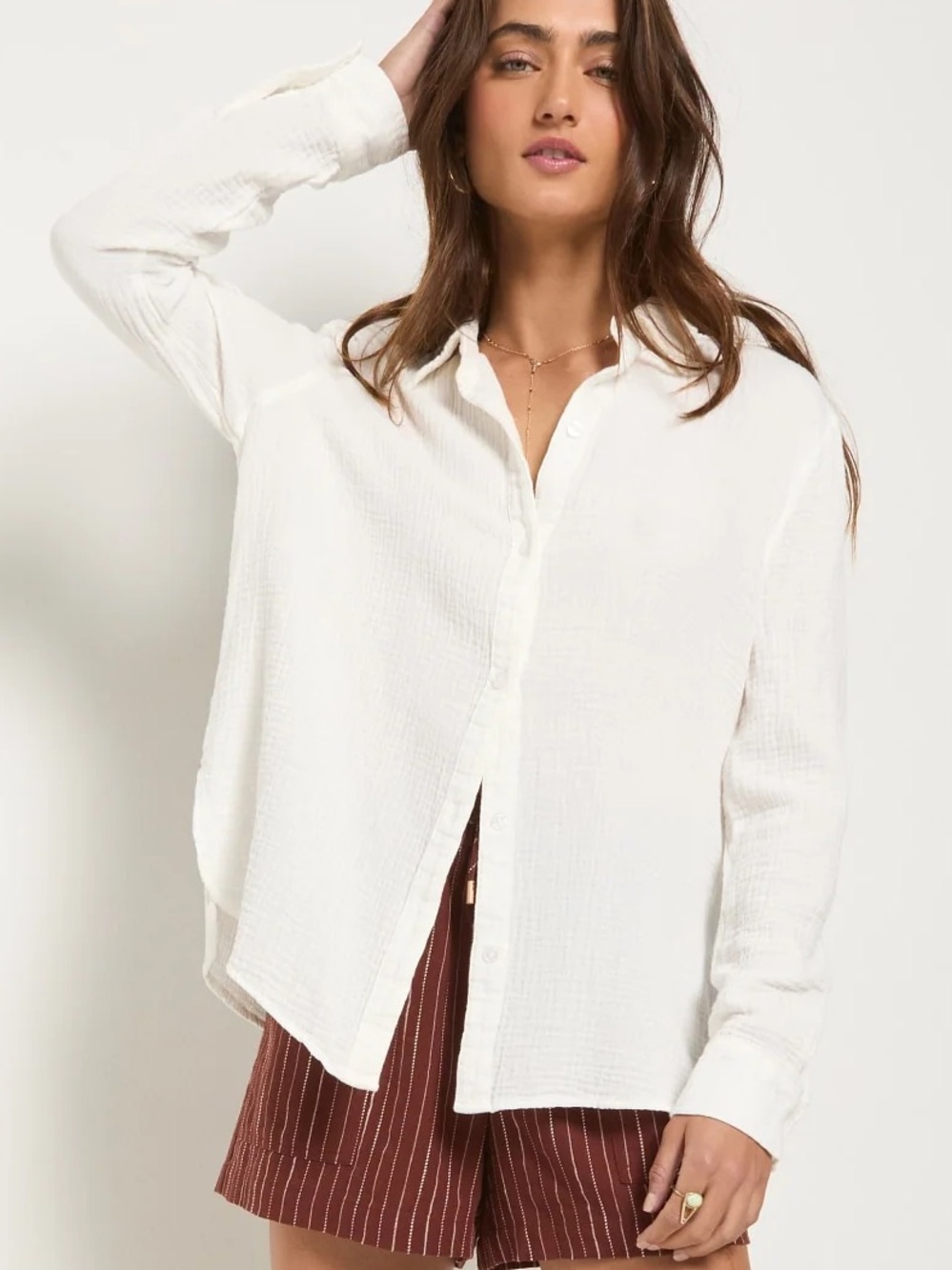 Relaxed White Button-Down Shirt with Classic Collar